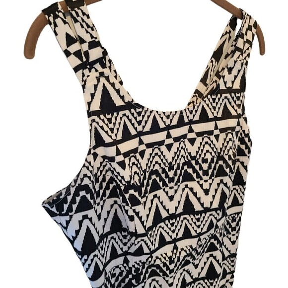 Jade Melody Tam Ikat Sheath Dress Medium Black & White Double Strap Lined Shift - Picture 2 of 12
